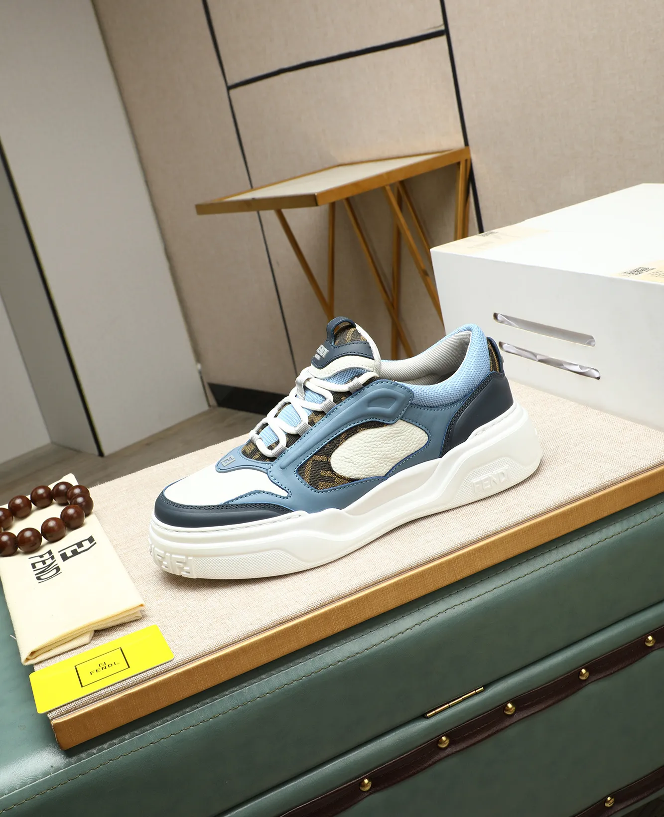 Men's shoes 💰760 [FENDI] Fendi - High-end quality original casual sports shoes - Upper: Nappa calfskin, pebbled calfskin, tongue and heel; injection molded brand logo plastic module - Lining: brand canvas - Outsole: ultra-light TPR foam·rubber; molded outsole -Super high quality control·Fine workmanship: highlighted (high-end·luxury·grade) -Size :39-44 (38, 45, can be customized)